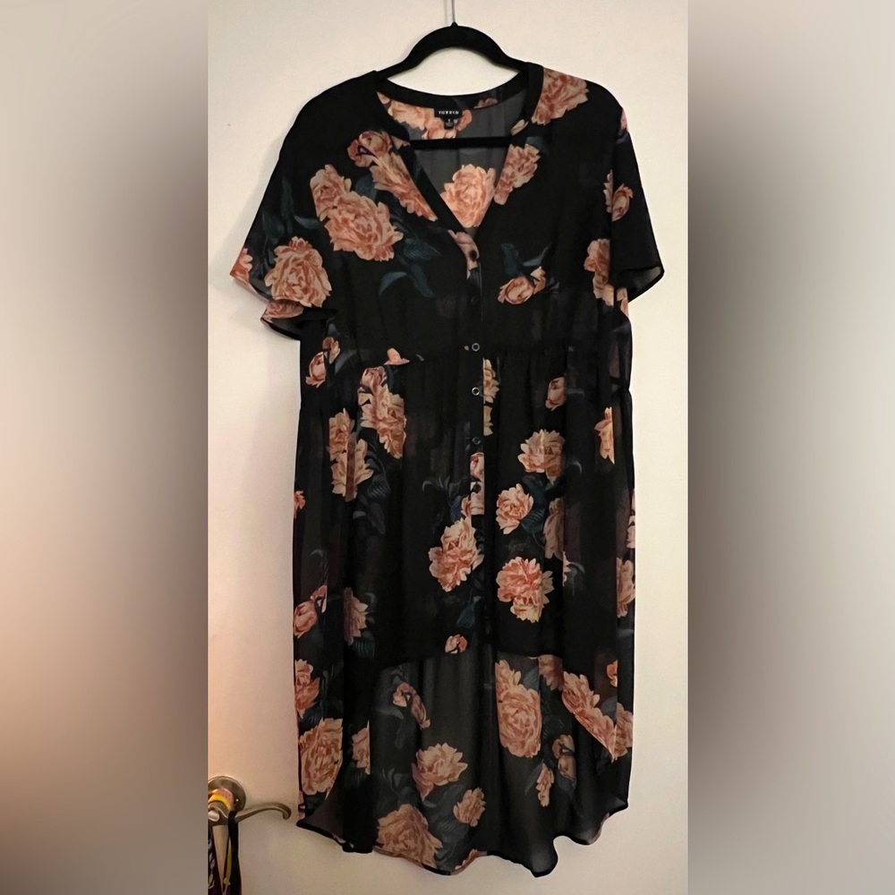 Torrid HiLow Tunic blouse